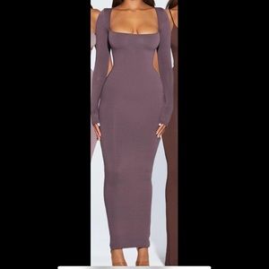 Naked Wardrobe square up maxi.